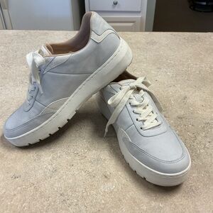 Vionic Elsa SZ 8.5 Lace Up Walking Comfort Shoe White, Gray Women’s Sneakers